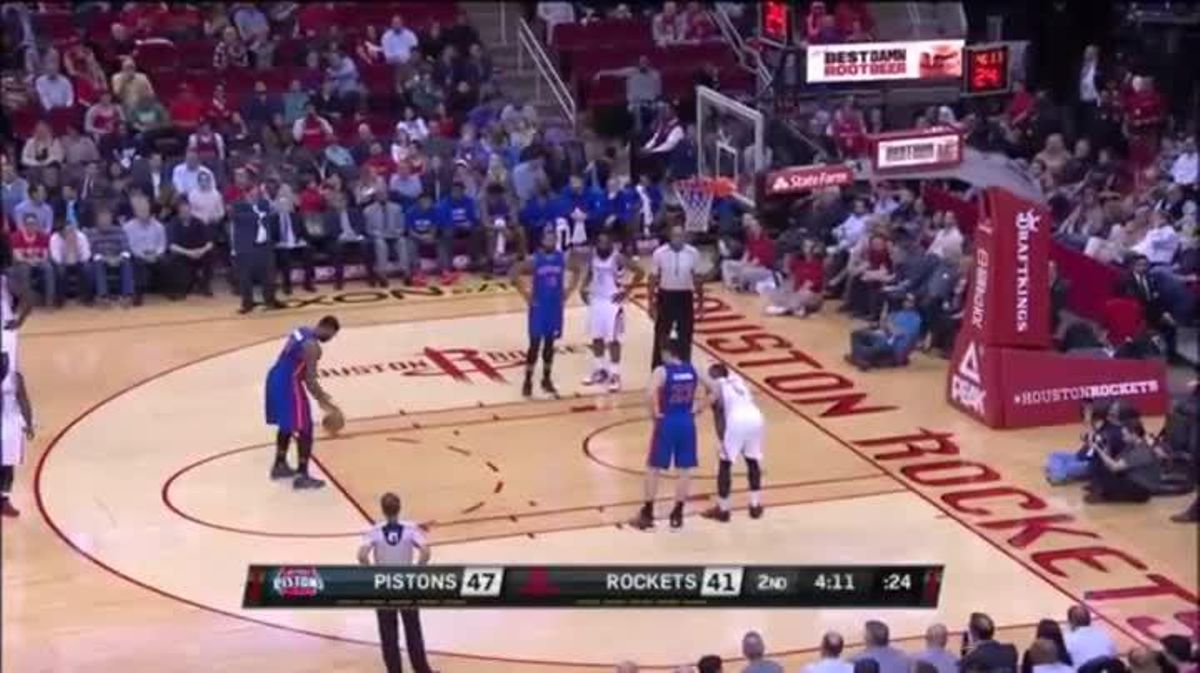 Andre Drummond falla 23 tirs lliures davant els Houston Rockets.