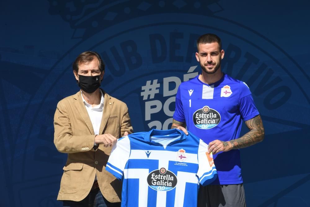 Presentación de Borja Granero en la Ciudad Deportiva de Abegondo