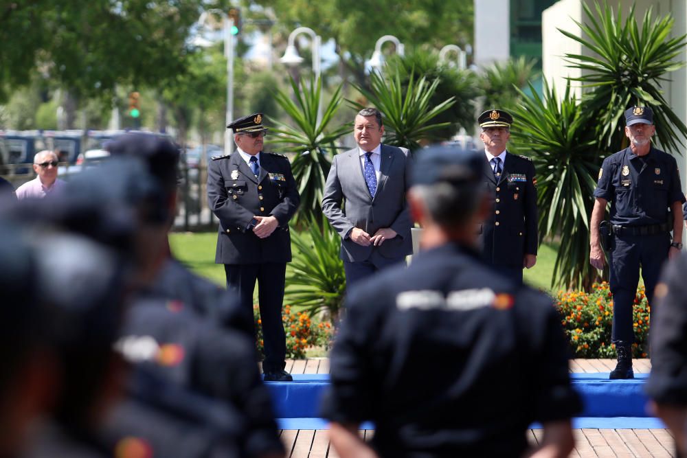 MLG 26/05/2016.-El delegado del Gobierno en Andalucía, Antonio Sanz, el vicepresidente de Diputación Francisco Salado, el comisario general de Seguridad Ciudadana, Florentino Villabona, el jefe superior de Policia de Andalucia Oriental, Jose Luis Cerviño y el responsable de la jefatura de las Unidades de Intervención Policia, Jose Miguel Ruiz, asisten al homenaje a la V Unidad de Intervención Policial.-ALEX ZEA.