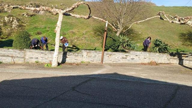 Adecentamiento de espacios públicos en el pueblo de Bercianos de Aliste. | CH. S.
