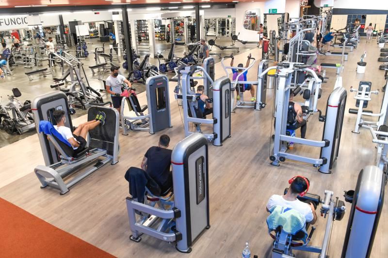 Gimnasio MacroFit La Ballena reabre