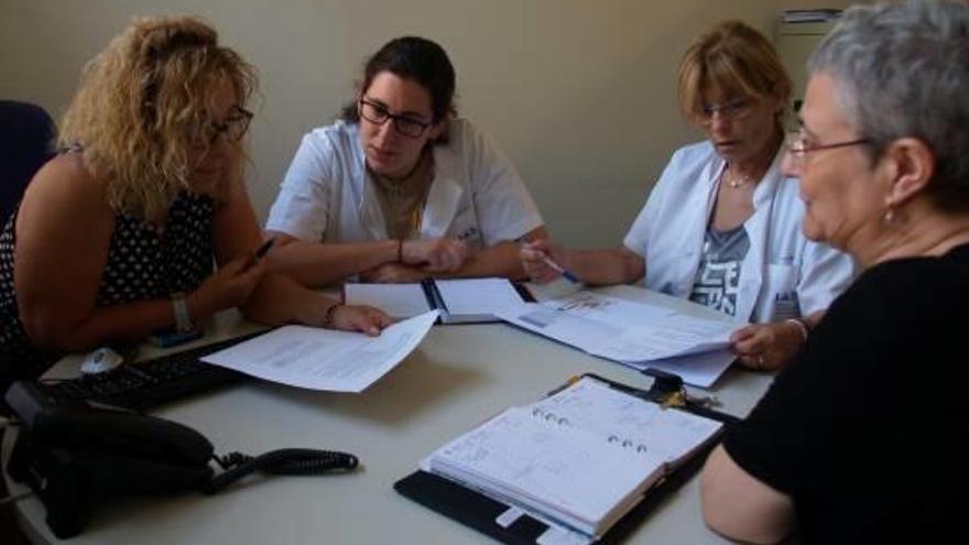 Reunió dels professionals de l&#039;equip del CAS Teresa Ferrer de Girona.