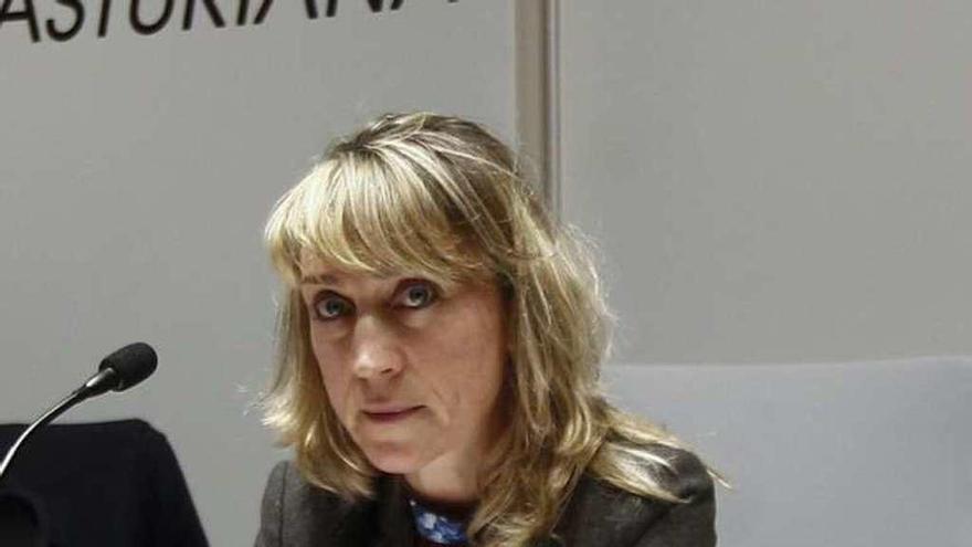 A la izquierda, la abogada Marta Rodil. Sobre estas líneas, Mario Suárez del Fueyo.