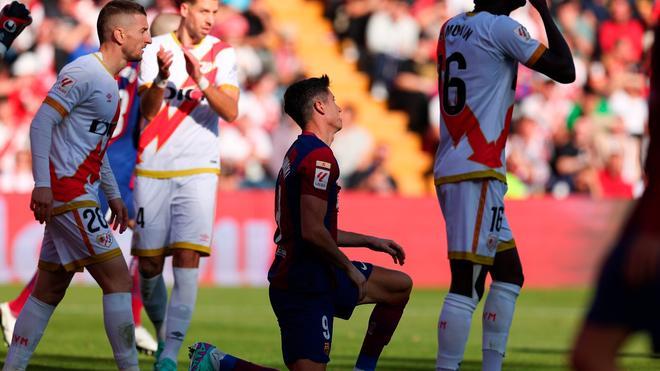 Resumen, goles y highlights del Rayo Vallecano 1 - 1 FC Barcelona de la jornada 14 de LaLiga