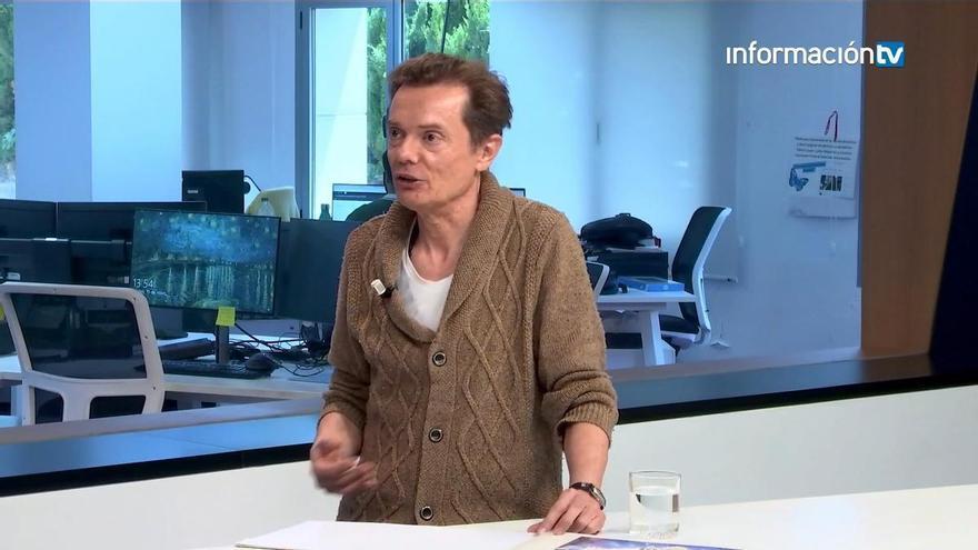 Arly Jones: “En ilustración, la IA nos da un menú precocinado”