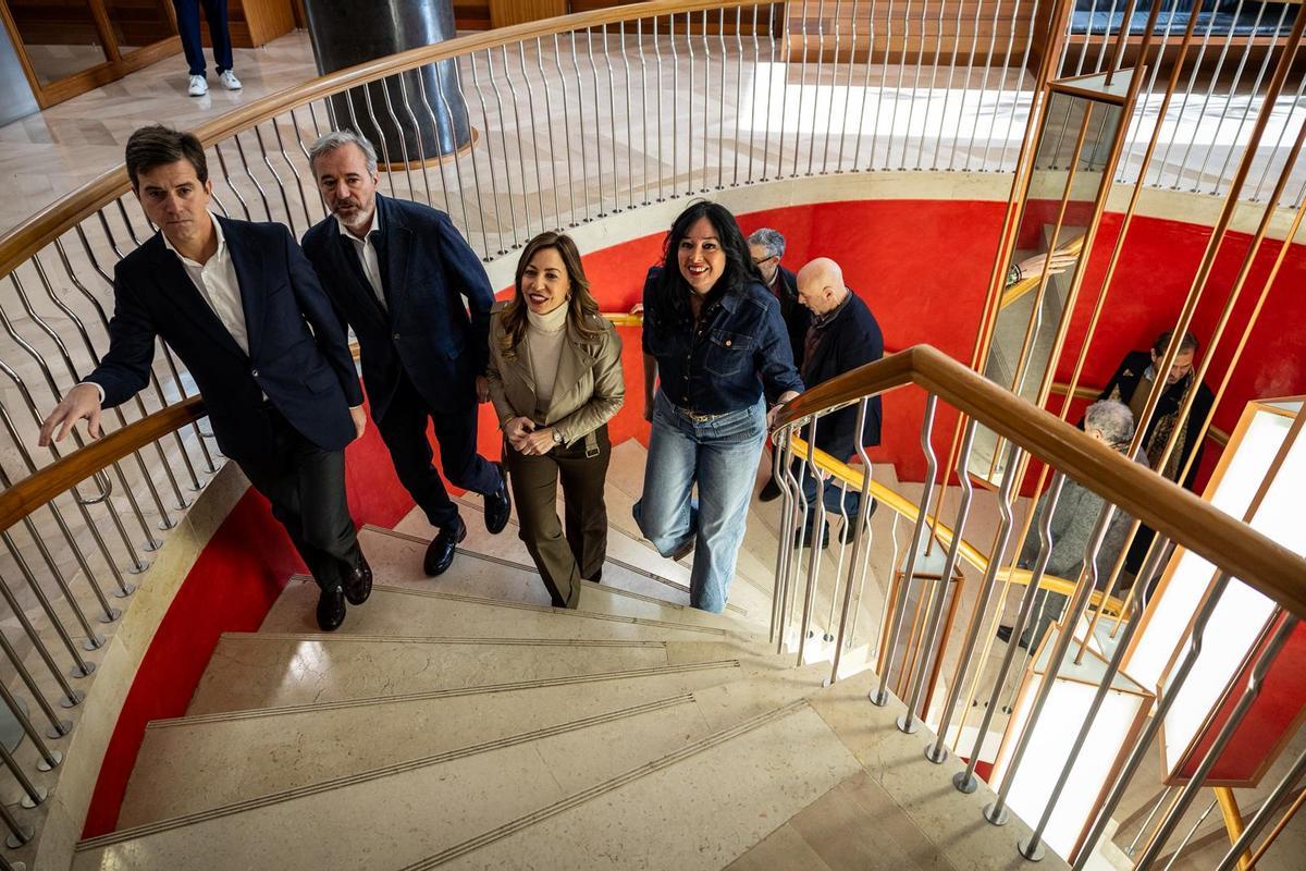 En imágenes | El PP presenta su eslogan de campaña: 'Aragón imparable'