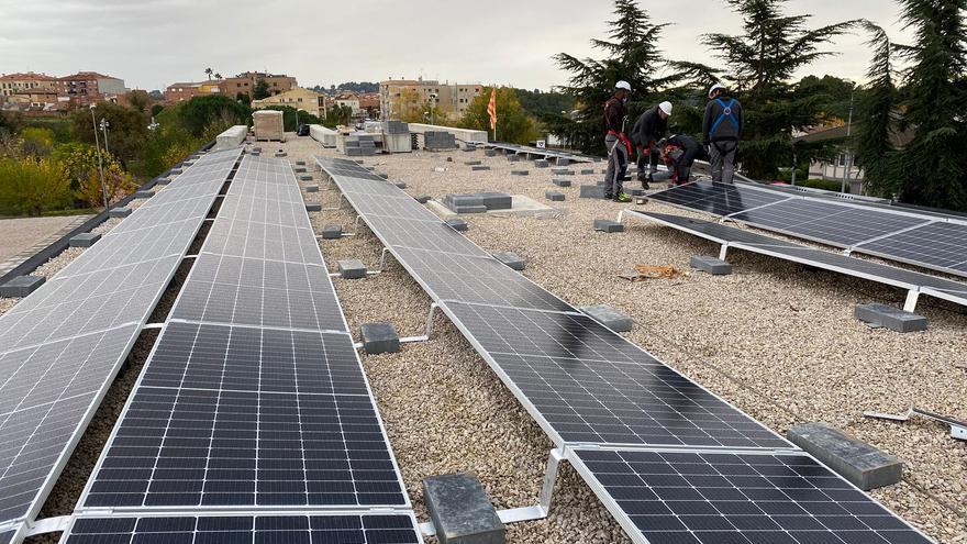 L’ICS instal·la plaques solars en CAPs del Bages, Berguedà, Moianès i Anoia per reduir la factura energètica