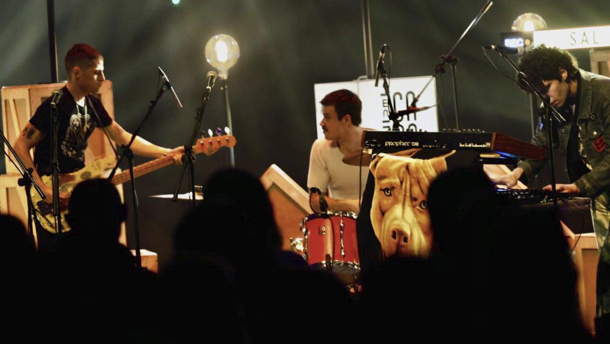 Concierto de "Sal del coche" en el Jovellanos por "Encaja2" | MARCOS LEÓN