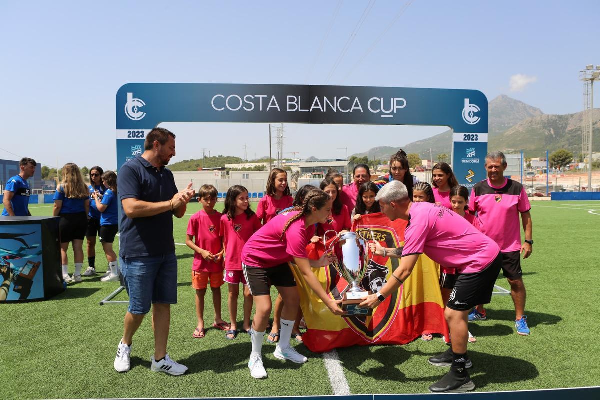 La Selección de Madrid Panthers se proclamó campeona Absoluta d ela Costa Blanca Cup,