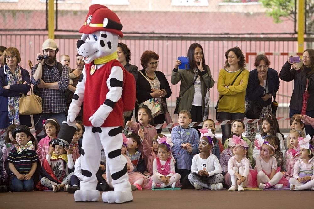 Un circo en el colegio Laviada