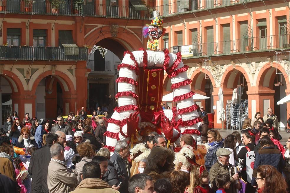 FOTOGALERÍA // Cabalgata de Carnaval de Córdoba suspendida por la lluvia