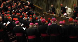 Escándalo de pederastia en la iglesia en Francia: más de 200.000 niños sufrieron abusos