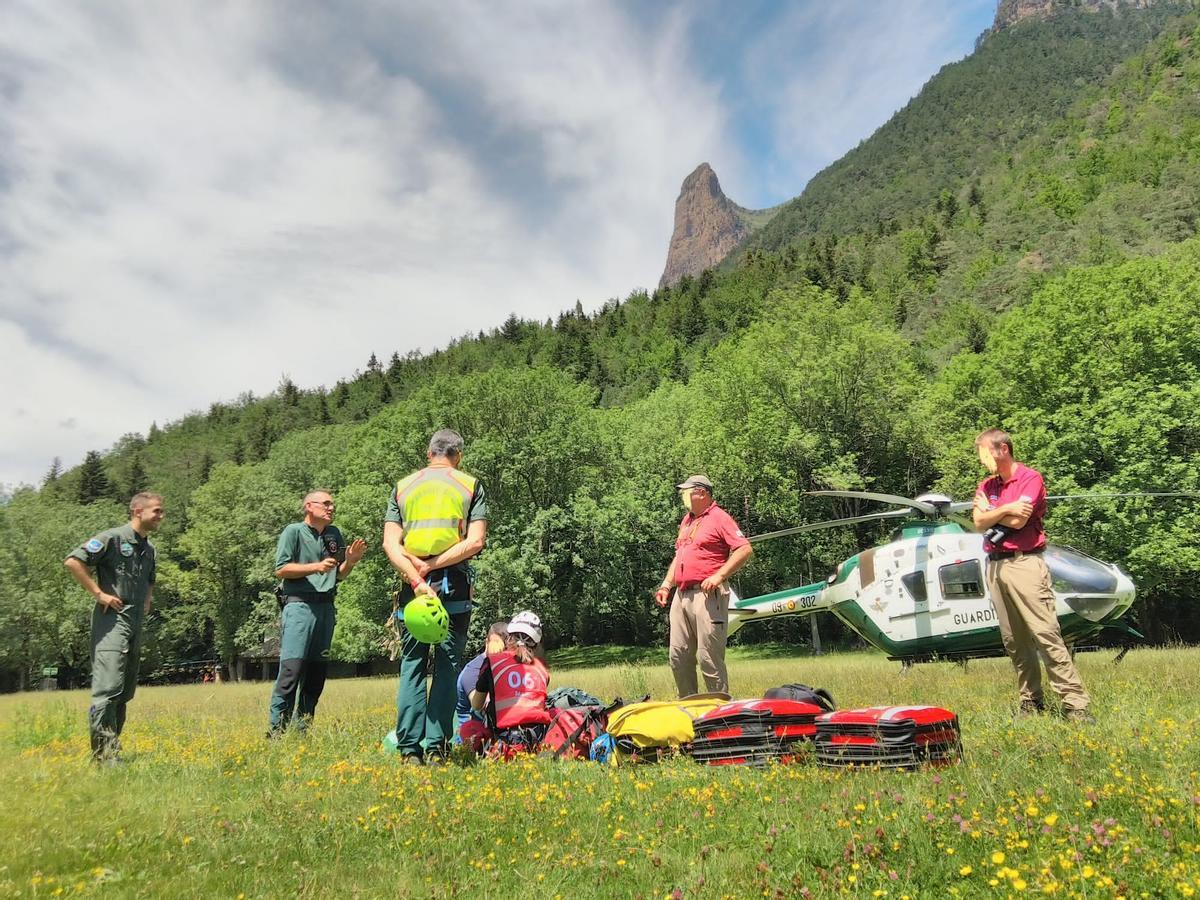 Los grupos de montaña de la Guardia Civil se ocupan de los rescates de montañeros y excursionistas en el Pirineo.