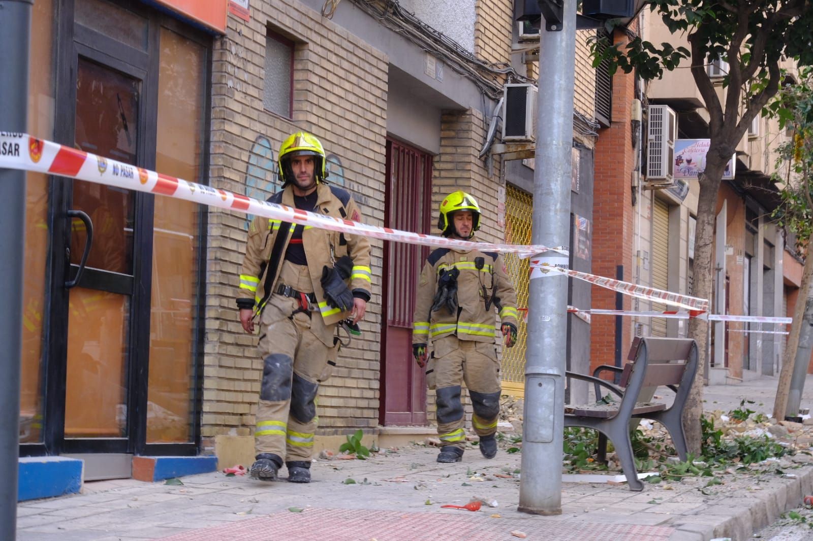 Una bombona de butano explota en un quinto piso de la avenida Conde