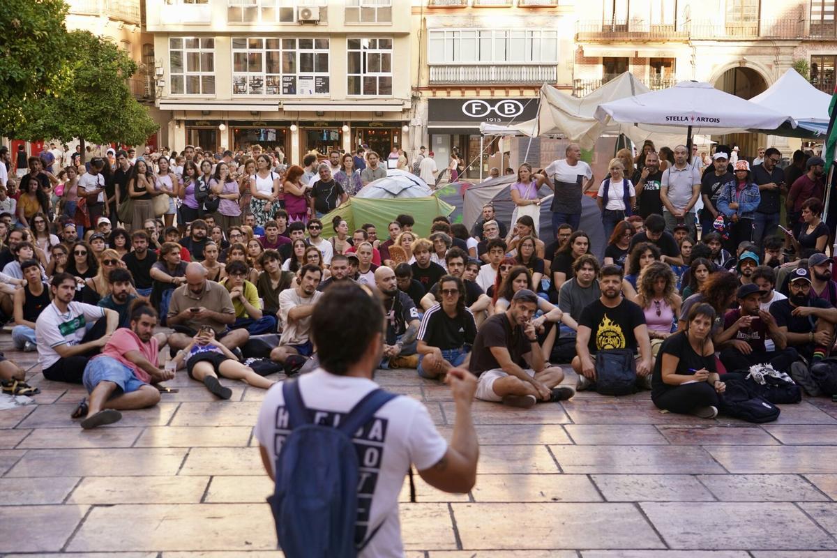 Acampada por la vivienda en Málaga