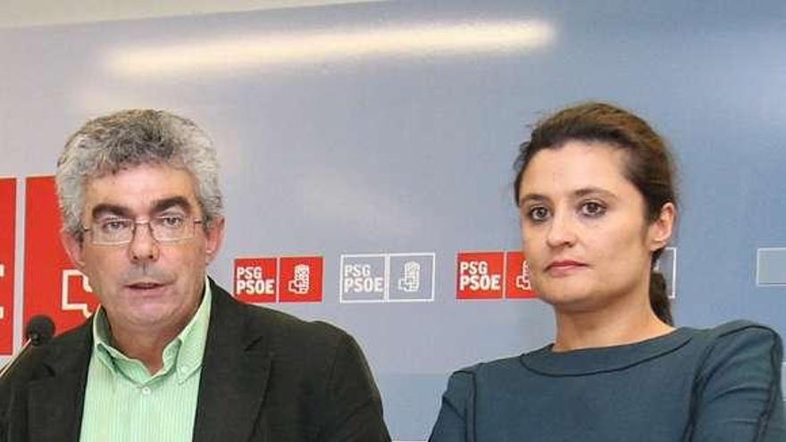 Los diputados socialistas, Raúl Fernández y Laura Seara.  // Jesús Regal