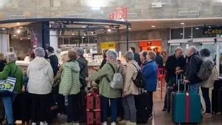 El aeropuerto de A Coruña cierra septiembre con una caída de pasajeros del 5,8% con respecto a 2025