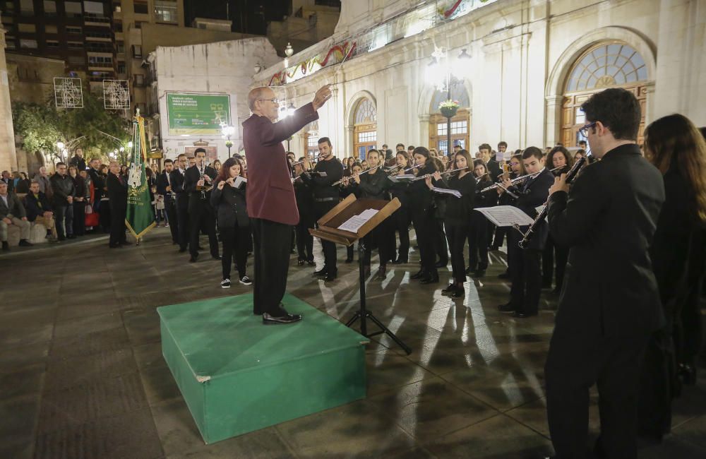 La cultura y la música llenan las calles de Castelló