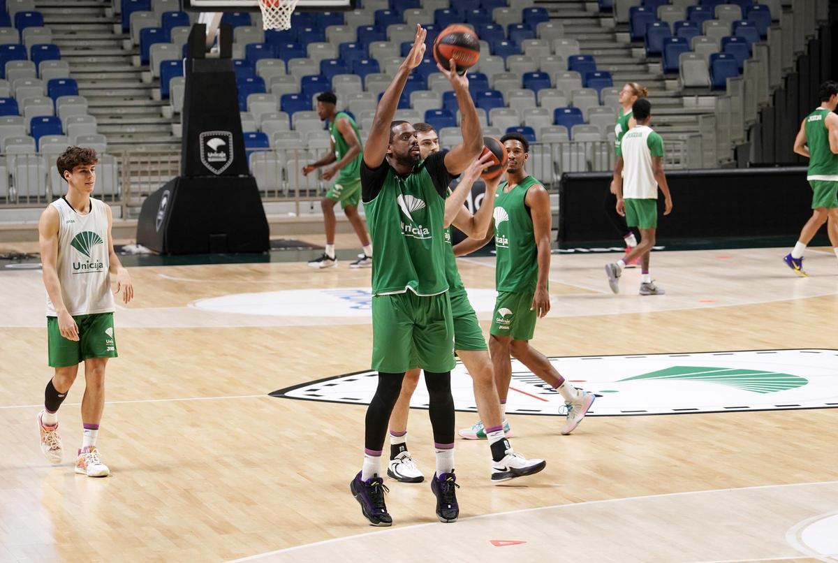 El Unicaja recibe al Falco en el Carpena.