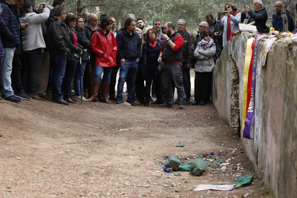 Visita de Pablo Iglesias al paredón de España de Paterna