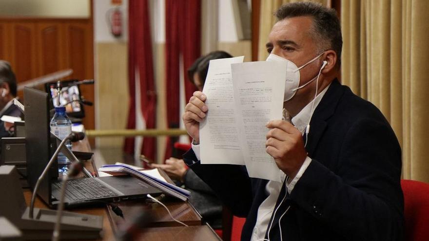 Manuel Torrejimeno denuncia a la exgerente del Imdeco y frena la comisión de investigación solicitada por la oposición