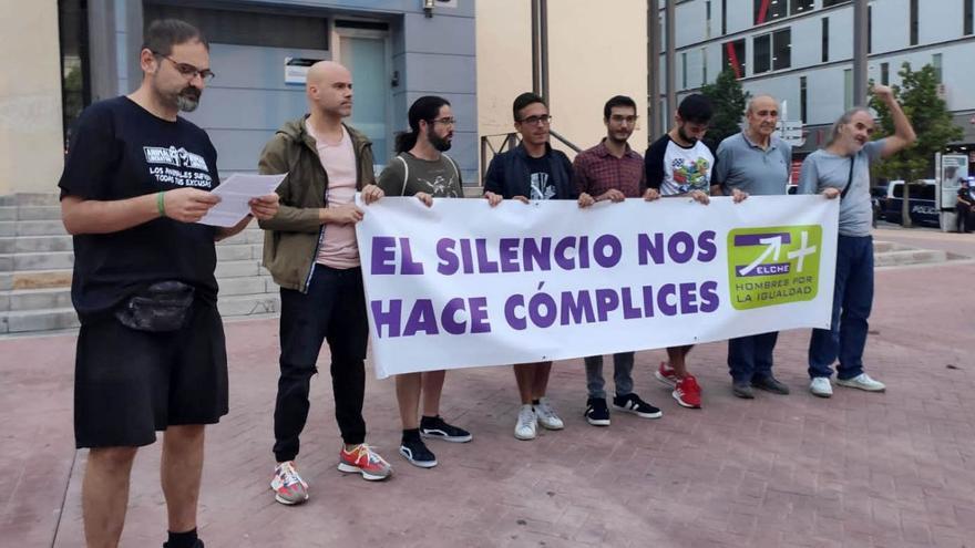 Llamamiento al género masculino para participar en el 8M de Elche