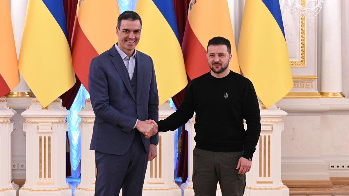 Pedro Sánchez y Volodímir Zelenski, durante su encuentro en Kiev.