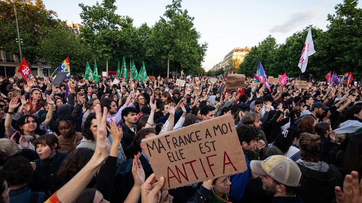 Manifestacion contra extrema derecha francia