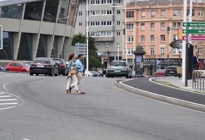 Adiós al carril peatonal de Esclavas a surfistas