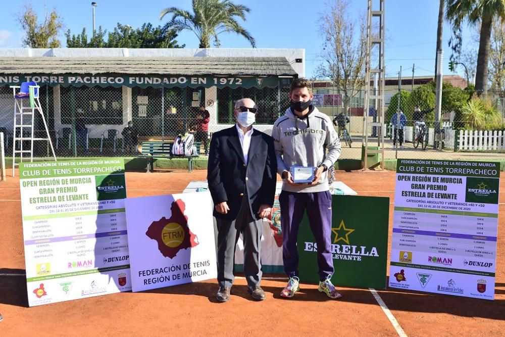 Entrega de premios del Campeonato Regional de Tenis, en Torre Pacheco