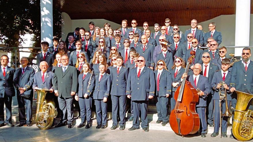 &quot;La Filarmónica&quot; de Callosa de Segura celebra su 75 aniversario regalando música