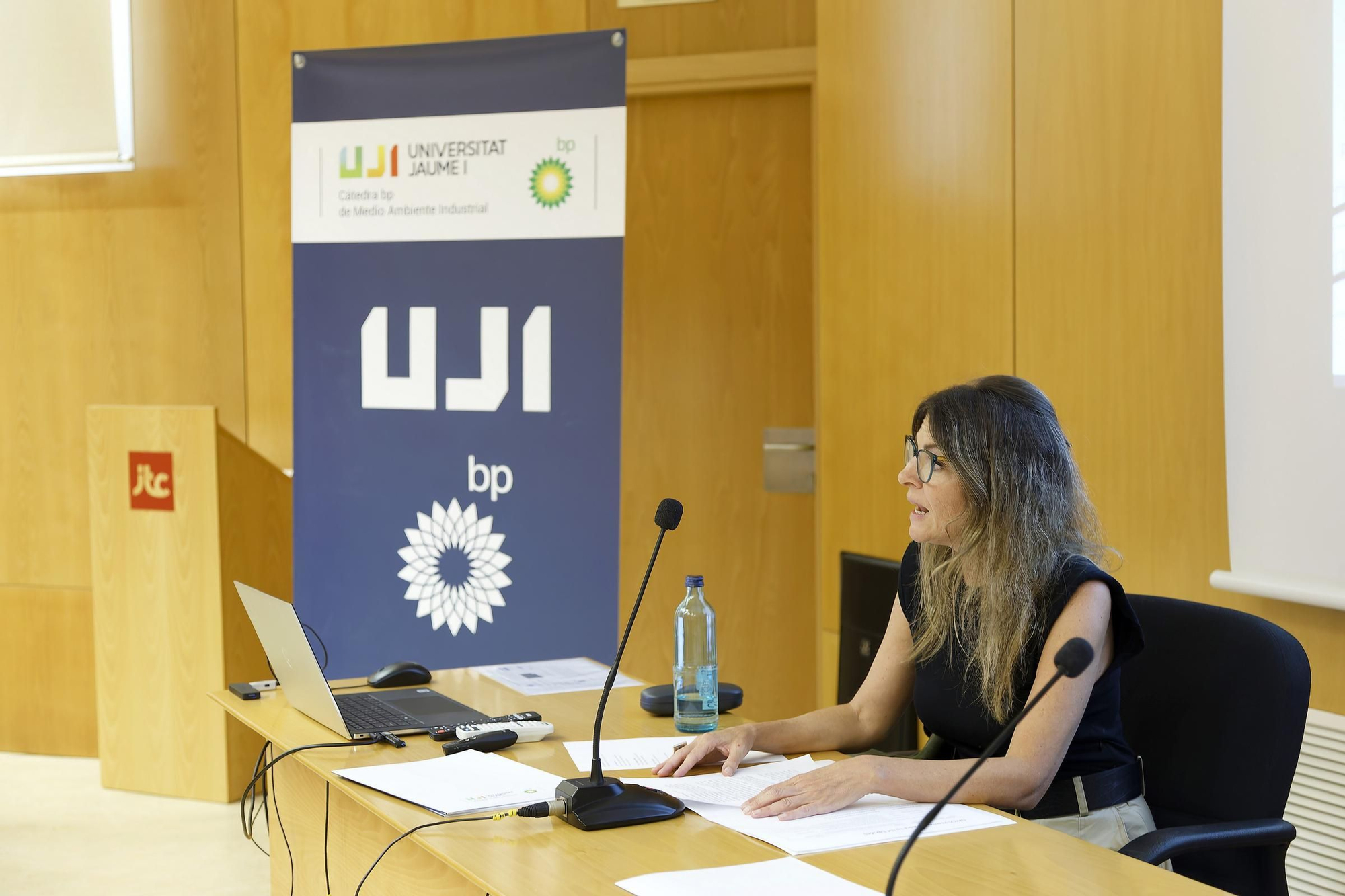 Premios Cátedra bp a Trabajos Final de Grado y Máster.