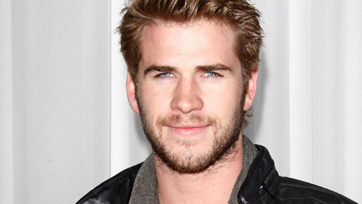 Liam Hemsworth al rescate de Miley Cyrus