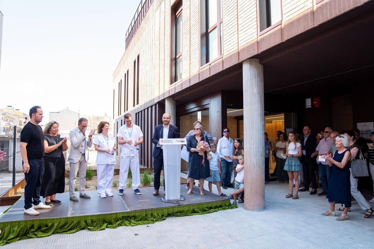 Inauguració del nou Cap de Sant Fruitós de Bages, Dr Pere Moran Medina, amb familiars i el conseller de presidència Albert Dalmau