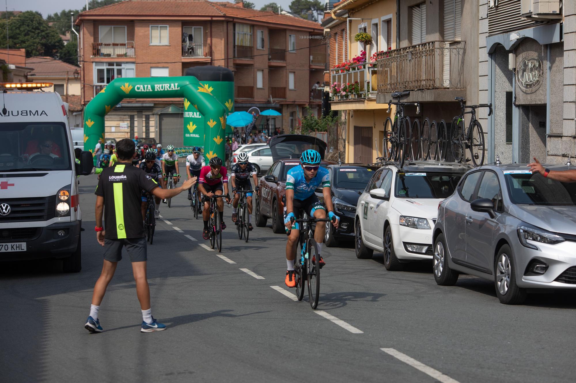 GALERÍA | Vuelta Ciclista a Zamora: Javi Serrano, aún más líder