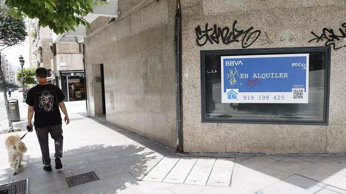 Una antigua oficina de banco cerrada en Vigo.