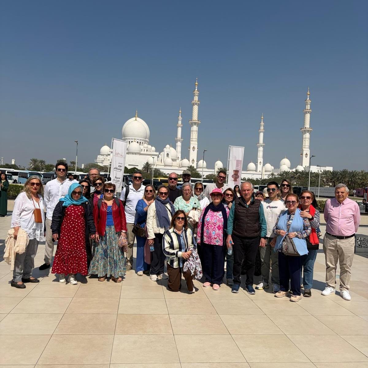 Un grupo de vecinos y vecinas de Montilla se vio sorprendido este sábado por el ataque lanzado por Irán.