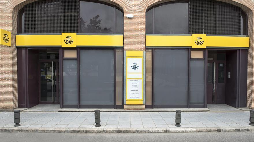 Correus obrirà dissabte una oficina a Manresa, Igualada i Puigcerdà per facilitar el vot avançat