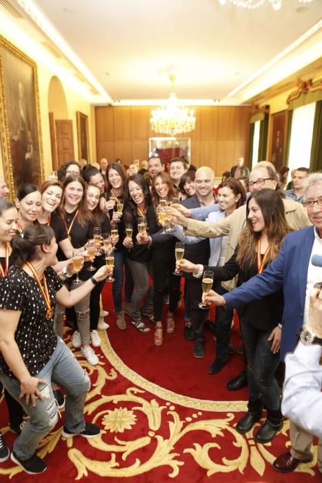 Recepción en el Ayuntamiento de Gijón a las jugadoras del Mavi NT de Balonmano