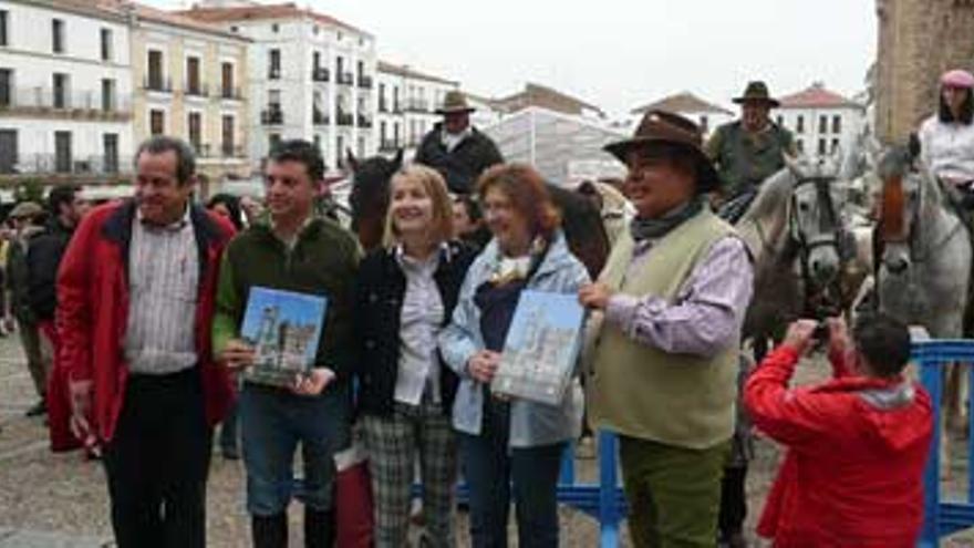 Cáceres aboga por recuperar los 3.000 kilómetros de caminos rurales como recurso turístico