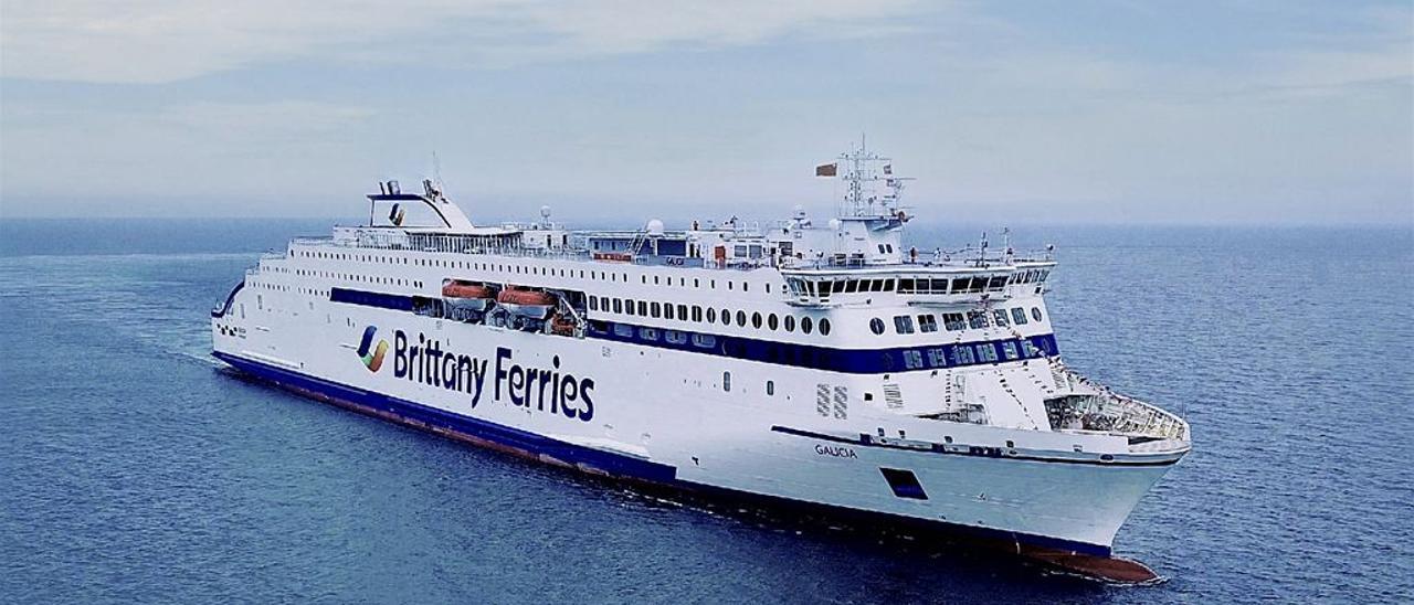 El buque &quot;Galicia&quot; de Brittany Ferries