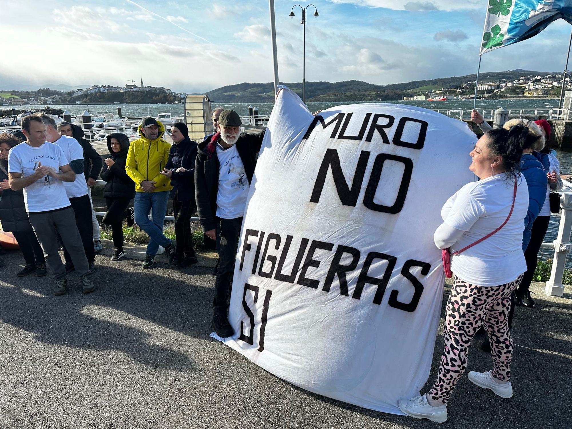 Figueras clama contra el dique exterior que el Principado proyecta en el puerto