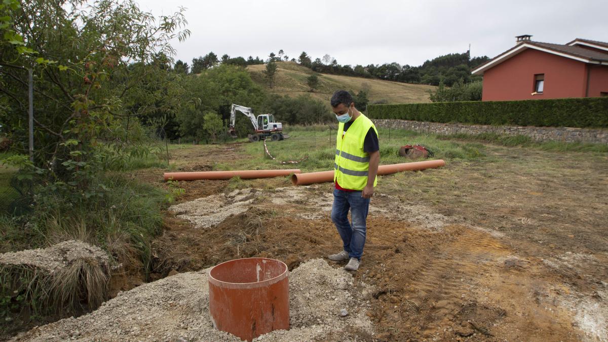 Obras de saneamiento en Siero en una imagen de archivo