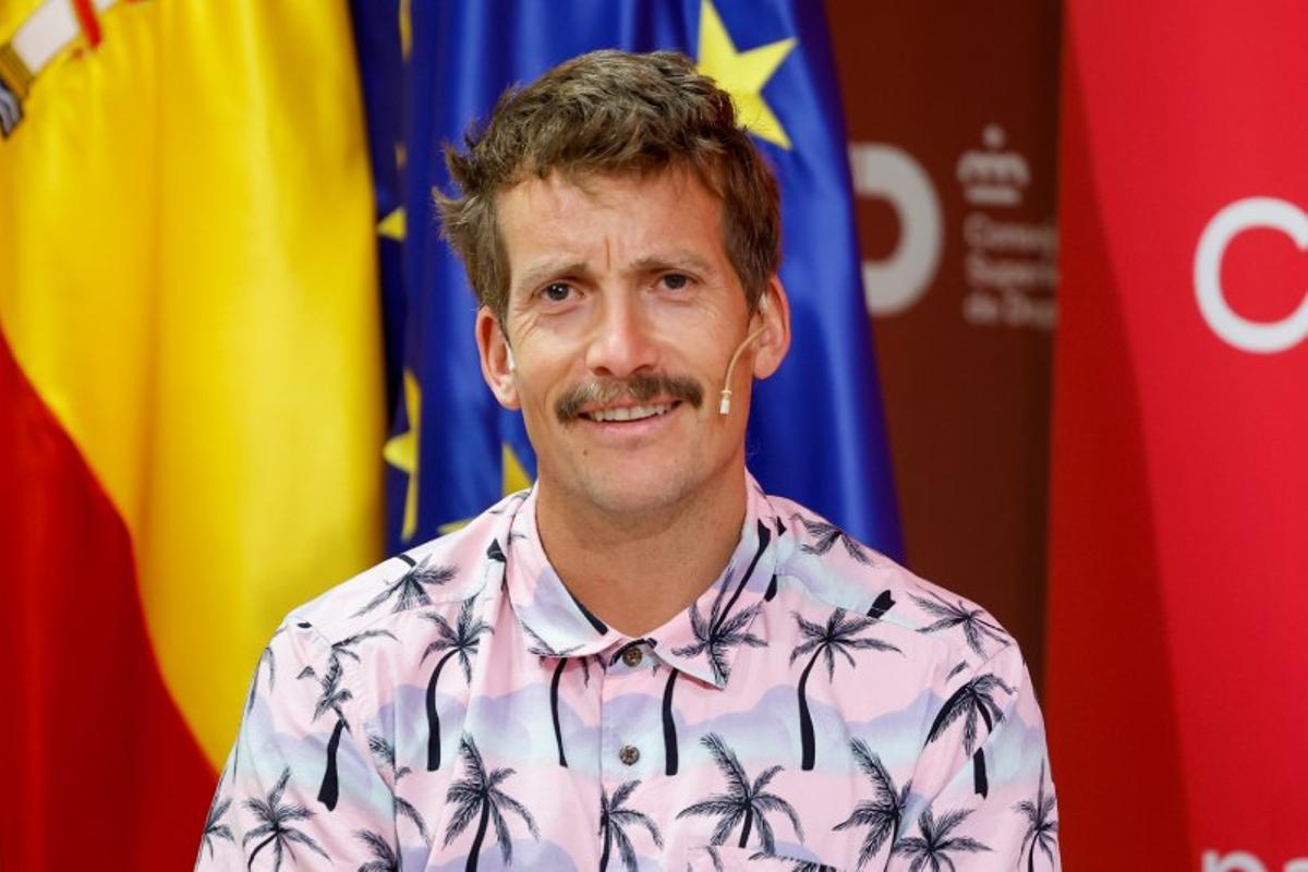 Grison piensa ya en el futuro fuera de 'La Revuelta'... Y con sus gallinas