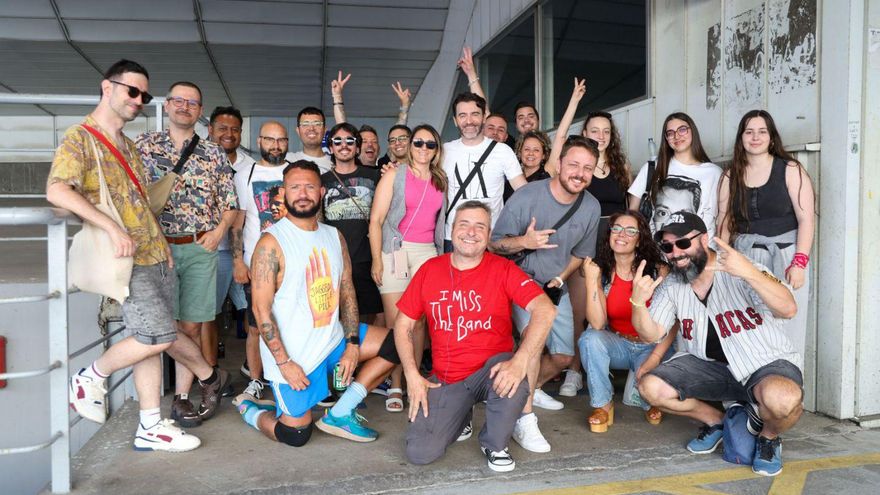 Los fans de Alanis Morissette esperaban en el Coliseum. | Germán Barreiros/Roller Agencia