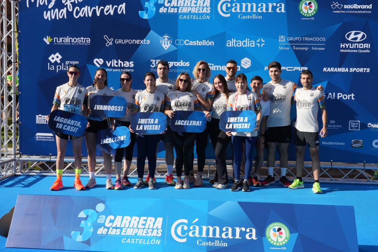 Búscate en las fotos de la Carrera de las Empresas en Castellón