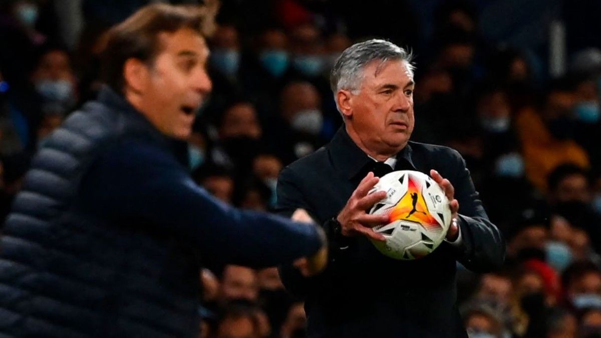 Ancelotti durante el partido ante el Sevilla