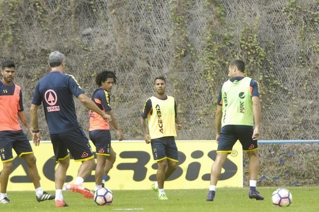 ENTRENAMIENTO DE LA UD LAS PALMAS EN BARRANCO ...