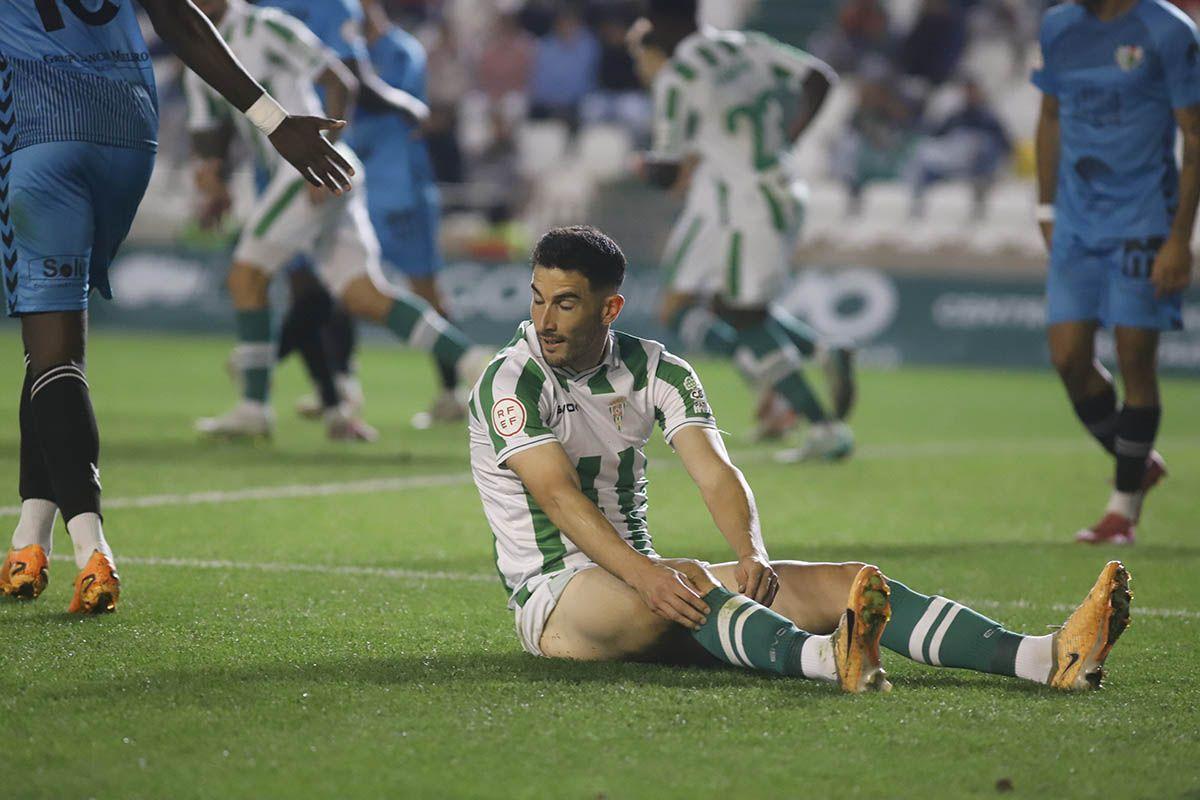 Carlos Albarrán en el partido ante el Antequera.