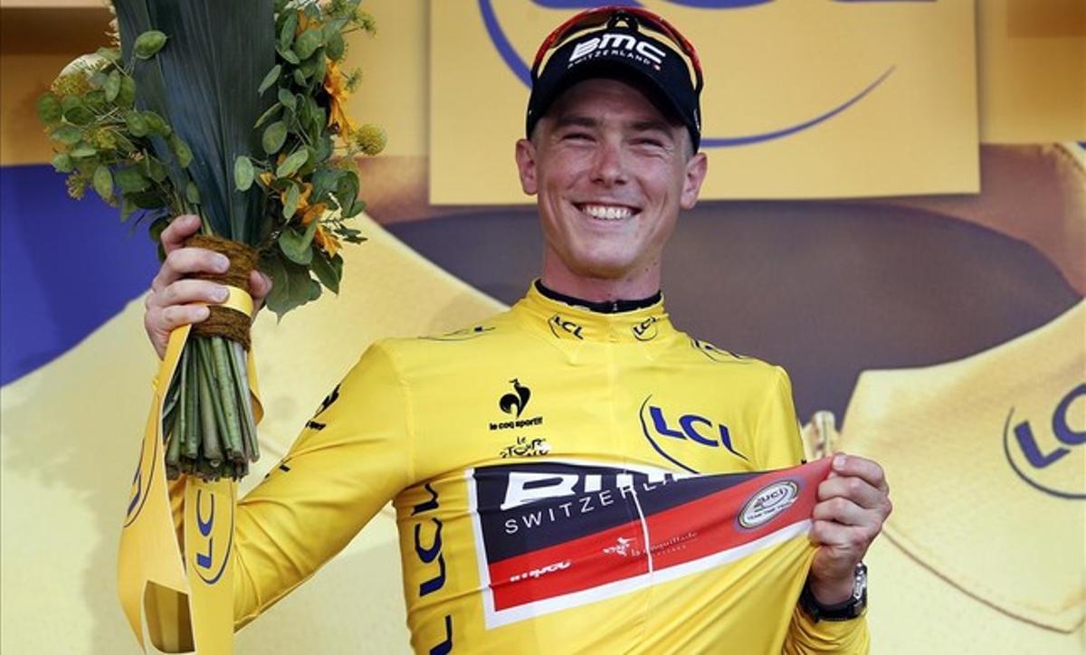 L’australià del BMC Rohan Dennis, amb el mallot groc de líder del Tour de França conquistat amb la seva victòria en la contrarellotge d’Utrecht.